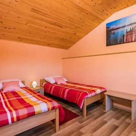 Vikendica Zvane *
